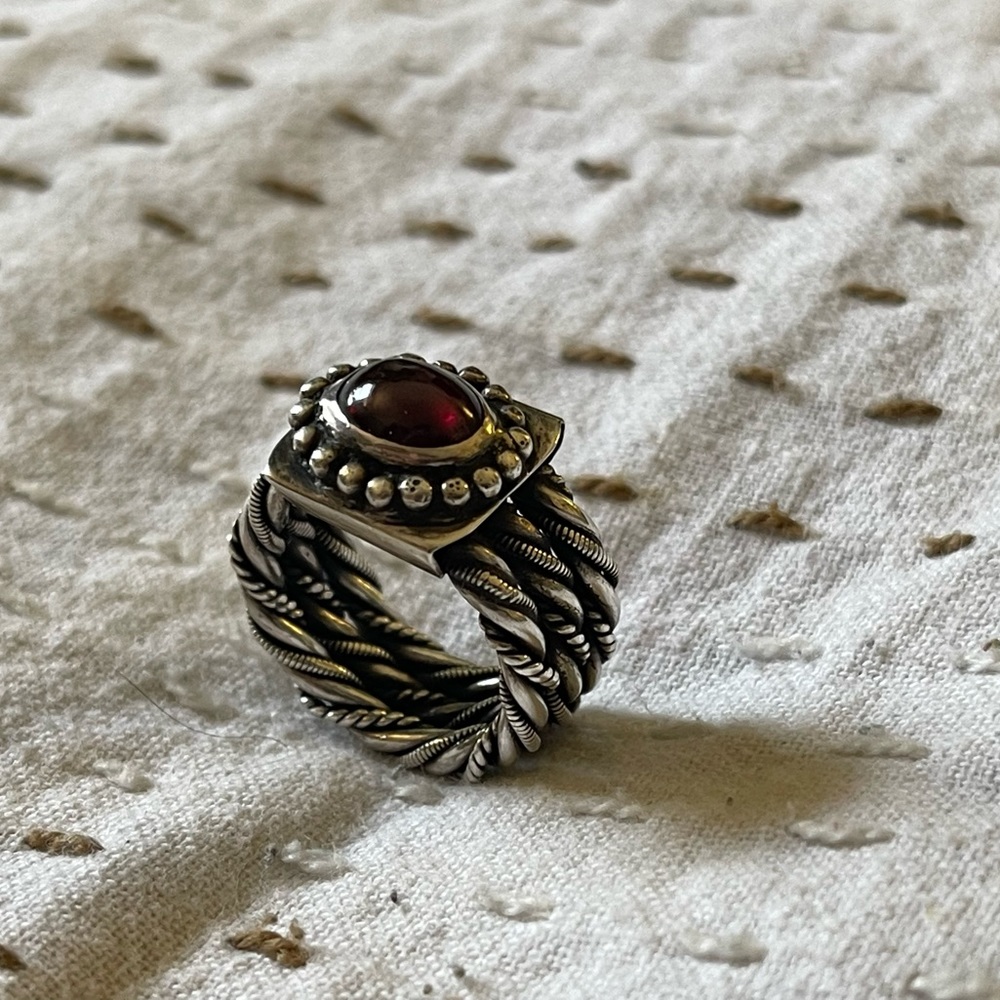 ❌SOLD❌ Vintage sterling silver Bali style ring 6.5